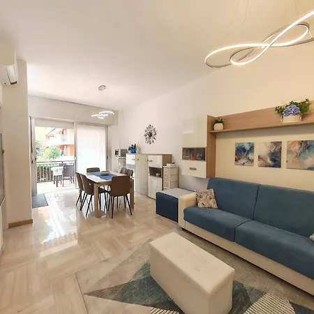 Eleganza In Centro Paese Con Terrazza E Giardino Apartment *