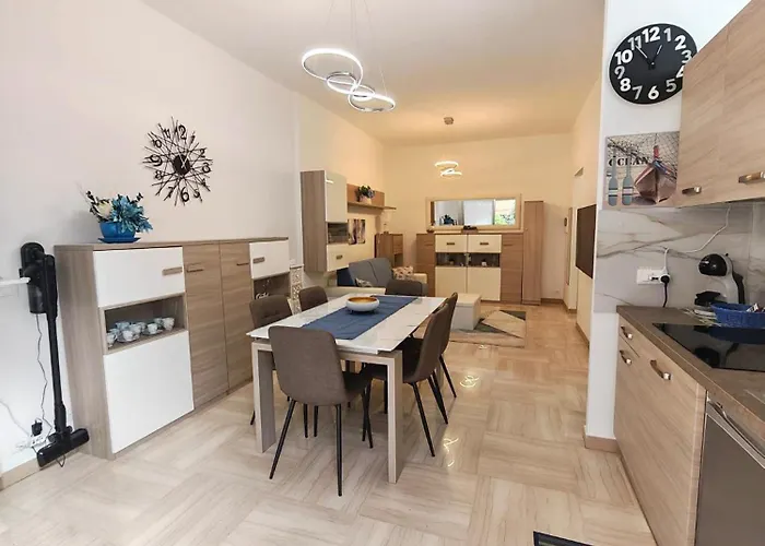 Apartment Eleganza In Centro Paese Con Terrazza E Giardino *