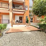 Eleganza In Centro Paese Con Terrazza E Giardino *